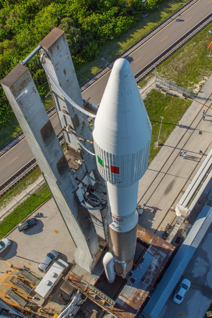 Atlas 5 rocket rollout to launch pad. Credit: ULA 