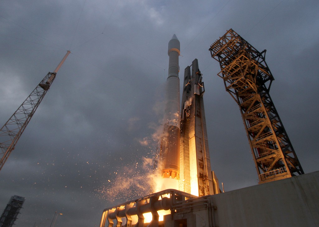 The most recent Atlas 5 launch with the crew access tower. Credit: ULA