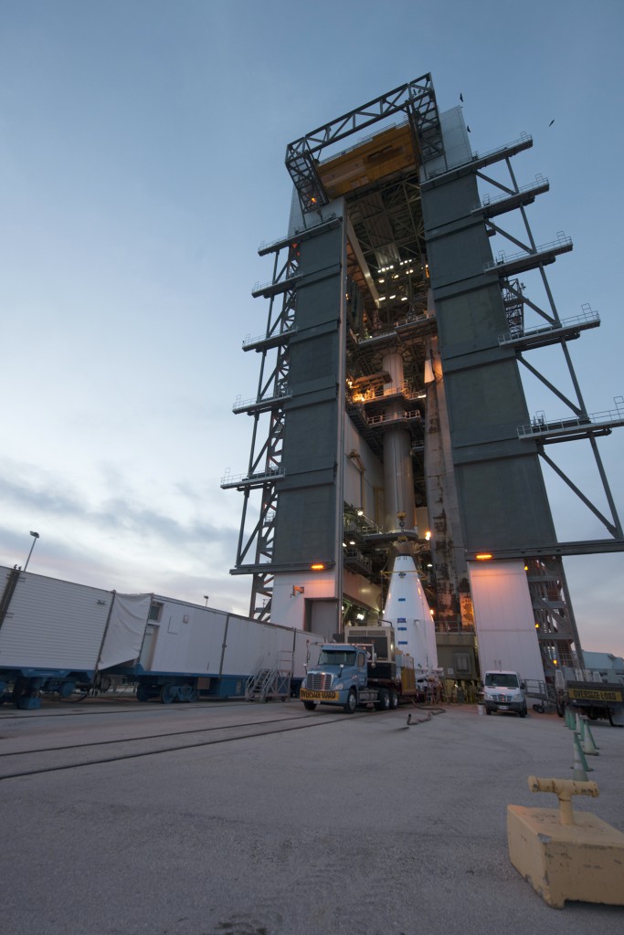 ULA GPS IIF-12 Lift & Mate