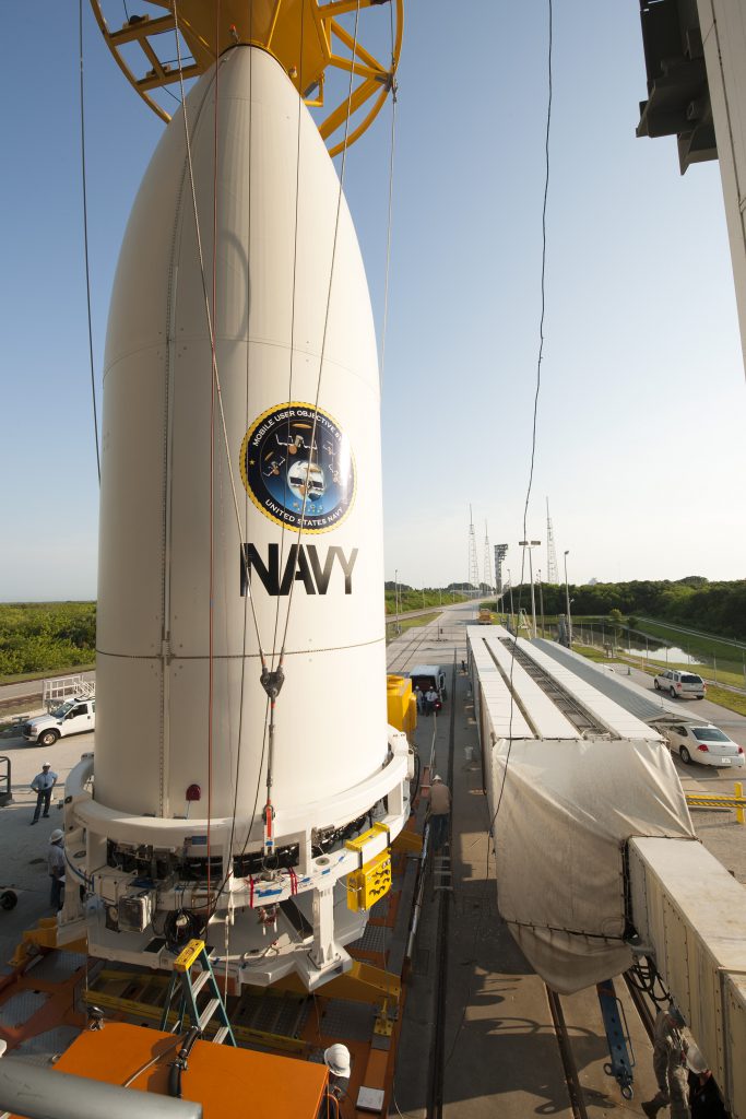 Atlas V/MUOS-5 Lift and Mate