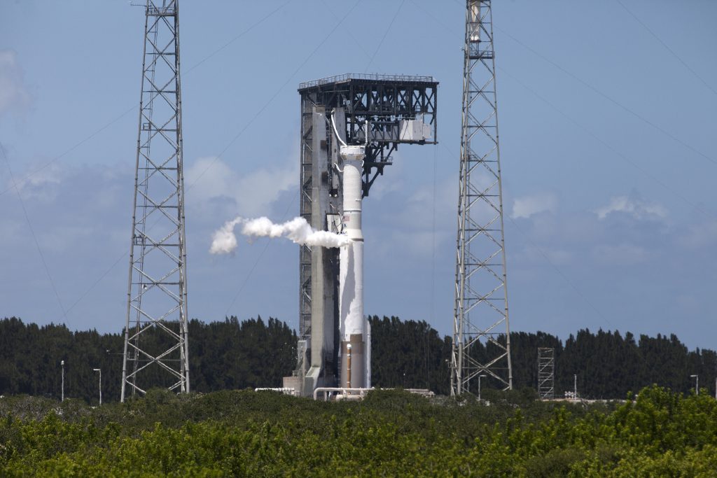 The venting Atlas 5 during today's WDR. Credit: NASA-KSC/Kim Shiflett