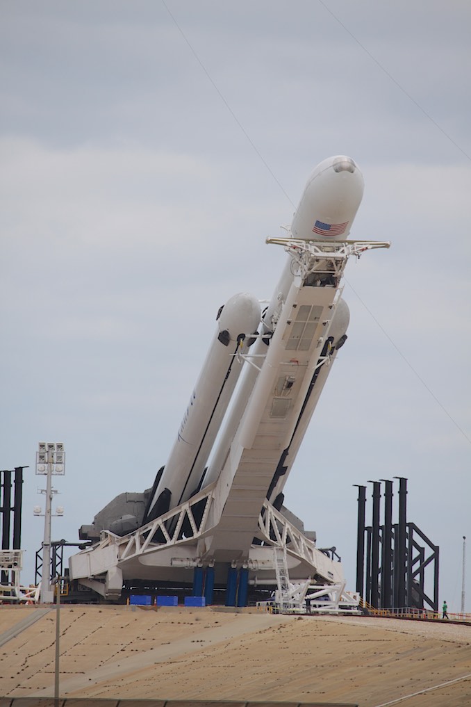 falcon 9 launch tower