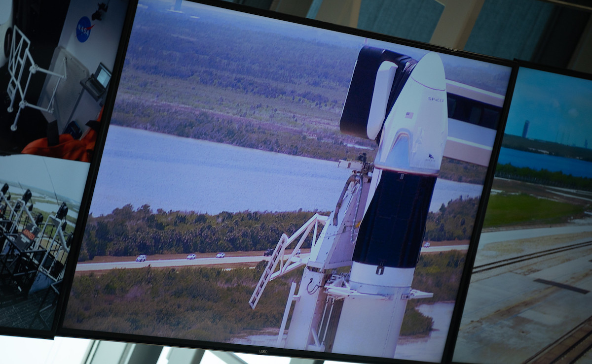 falcon launch spacex control room