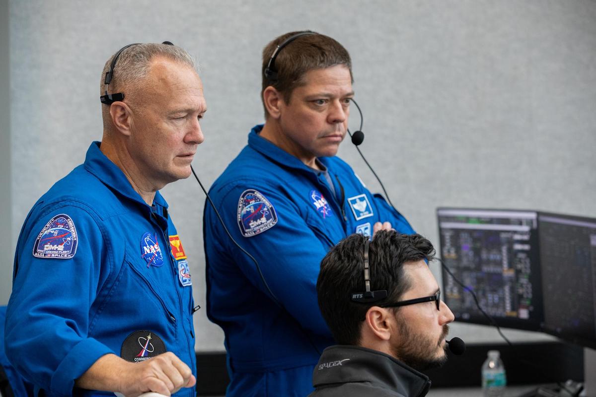 falcon launch spacex control room