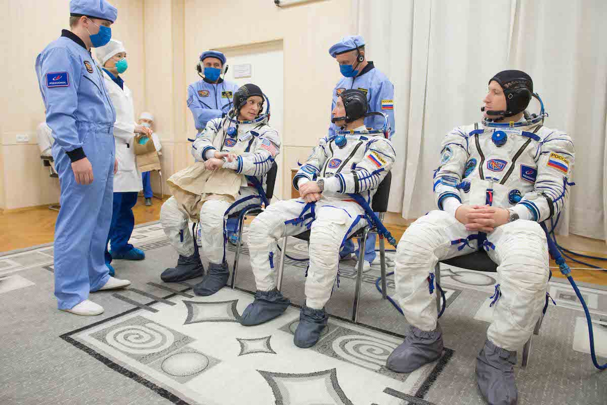 Photos: Soyuz Launches New Station Crew With Spectacular Autumn ...