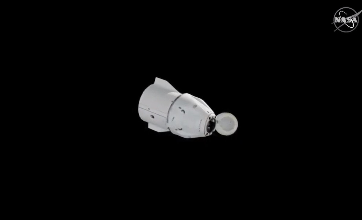 dragon 2 spacecraft