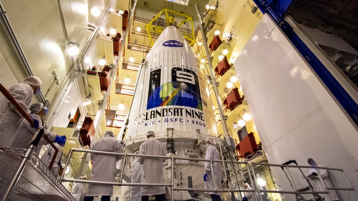 Landsat 9 lifted atop launcher to extend unbroken environmental data record – Spaceflight Now