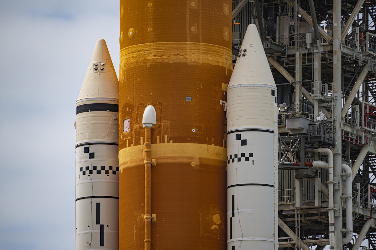 Photos: Close-ups of NASA’s moon rocket on the launch pad thumbnail