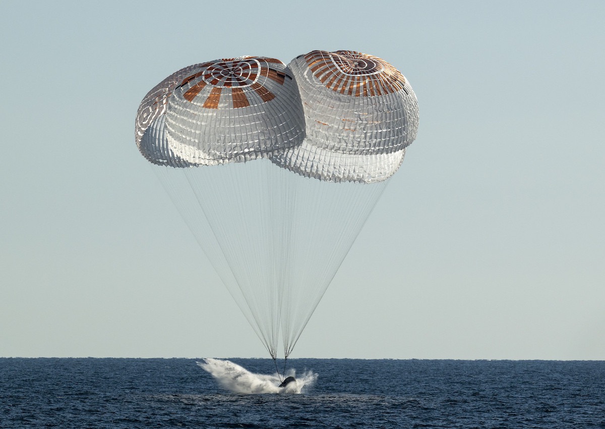 SpaceX Crew Dragon returns to Earth with on-target splashdown thumbnail