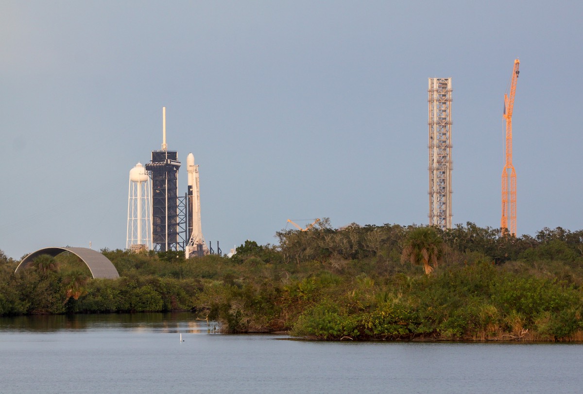 El impulsor de SpaceX se ha lanzado para una misión Starlink número 15 récord, Spaceflight Now