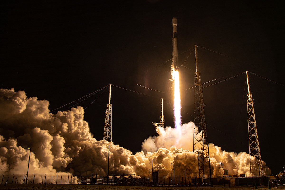 SpaceX sends 40 more OneWeb satellites into orbit