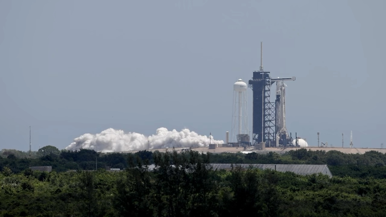 SpaceX, NASA conduct static fire test of a Falcon 9 rocket ahead of the Crew-11 launch