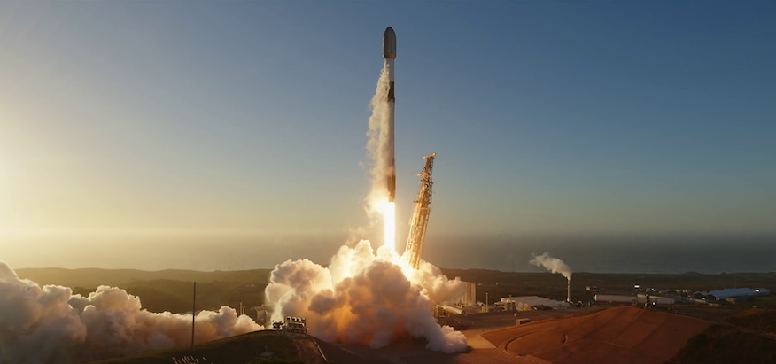 SpaceX breaks its California pad turnaround record with sunset Starlink launch