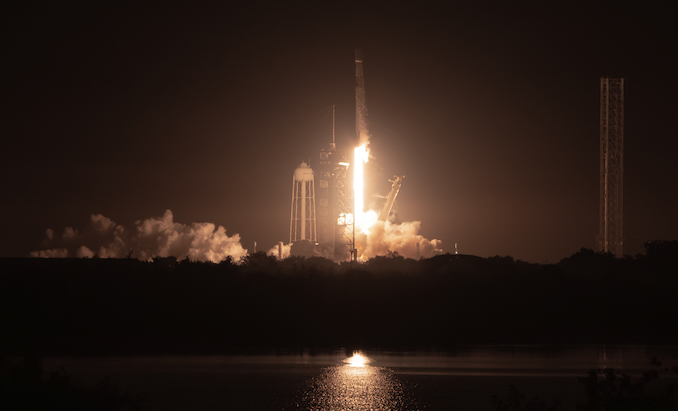 SpaceX kicks off December with predawn Falcon 9 rocket launch