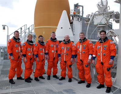 Spaceflight Now | STS-124 Shuttle Report | Astronauts board Discovery ...