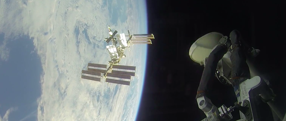Dashcam video records dazzling Soyuz docking