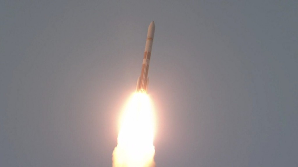 Live coverage: Delta 4 rocket lifts off
