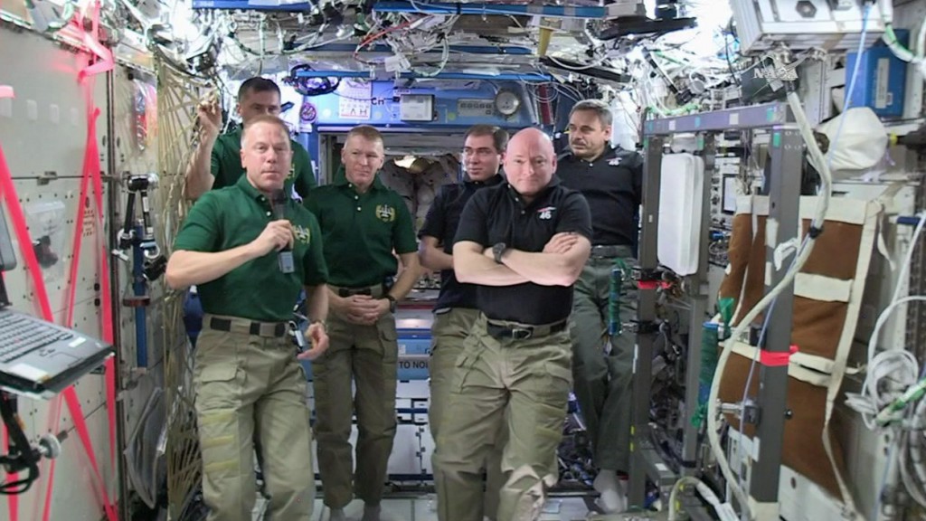 Video: Change of command aboard International Space Station