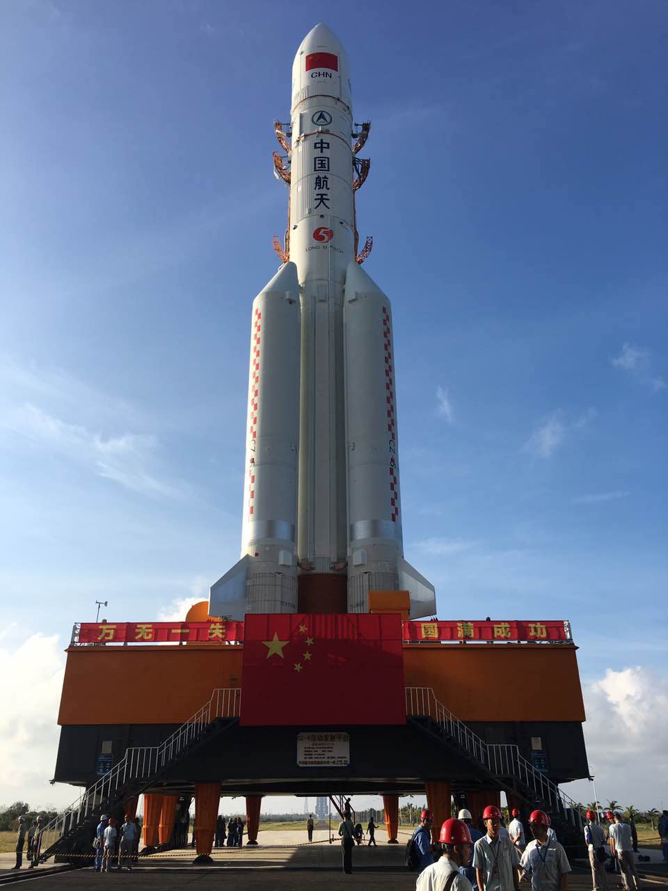 The Long March 5 rolled out to its launch pad at Wenchang on Oct. 28. Credit: CALT