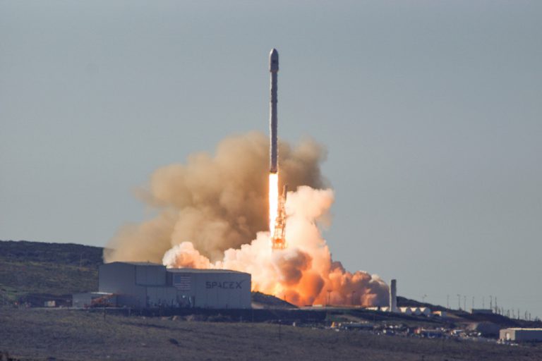 Photos: Falcon 9 returns to flight with weekend launch from California ...