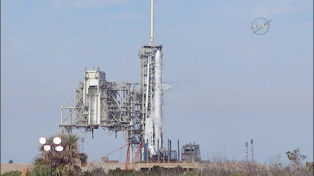 Video: Last minute technical problem scrubs Falcon 9 launch