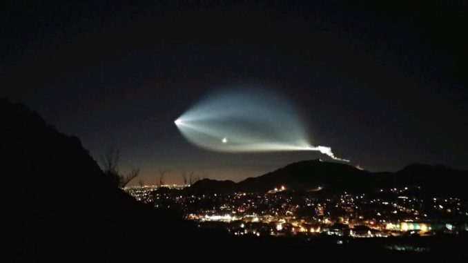 Falcon 9 launch lights up Southern California sky – Spaceflight Now