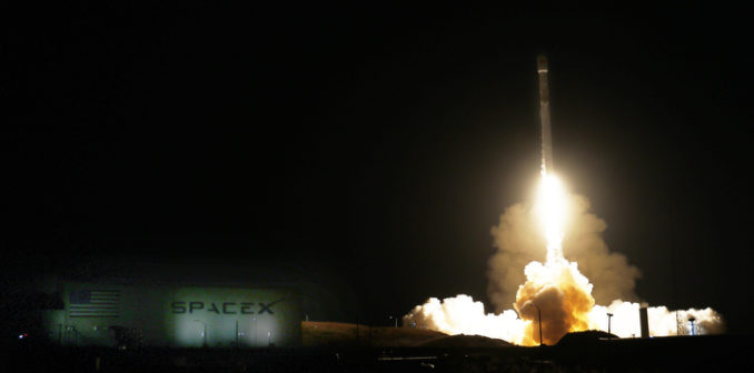 Falcon 9 launch lights up Southern California sky – Spaceflight Now