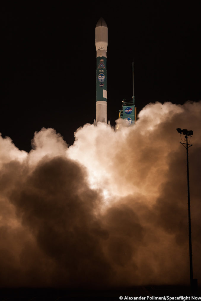 Photos: Final Delta 2 launch shines before dawn in California ...