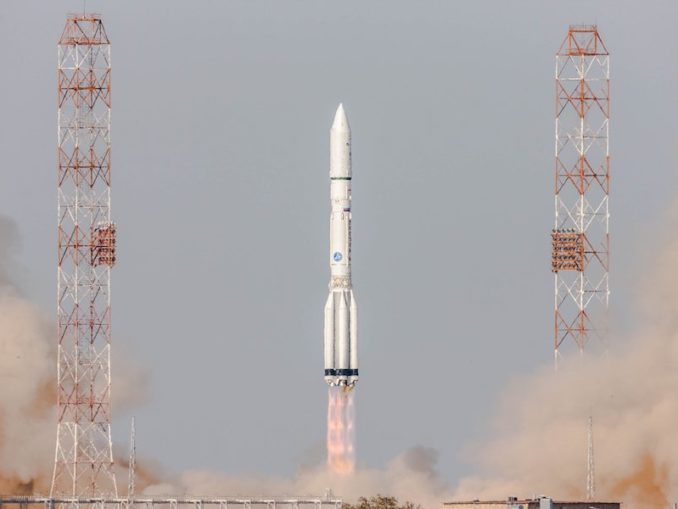 Photos: H-2A rocket launches satellite for Canadian company ...