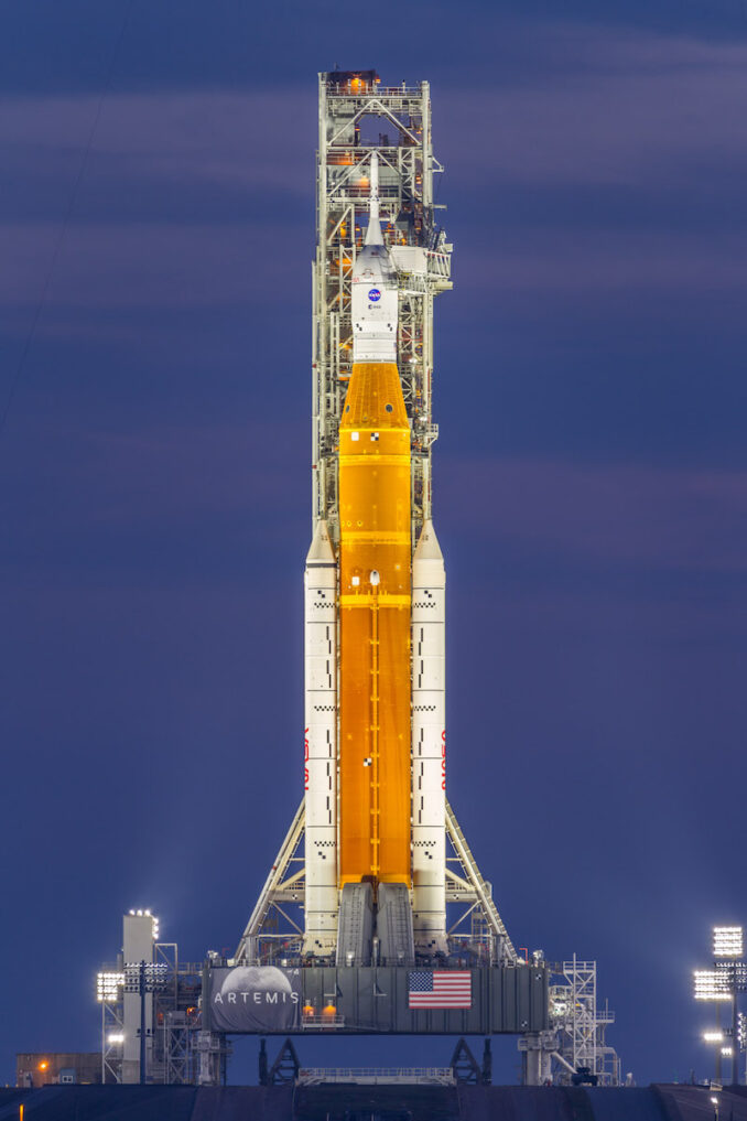 Photos SLS Moon Rocket Rolls To Launch Pad Spaceflight Now