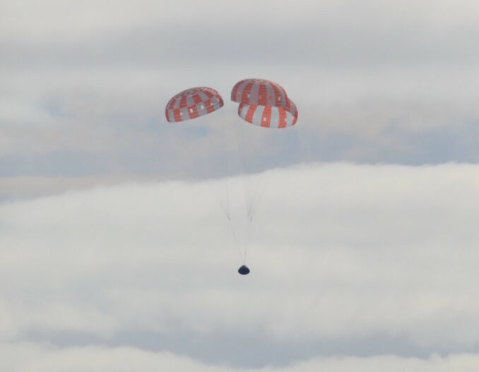 Live coverage: NASA’s Orion spacecraft splashes down after moon mission
