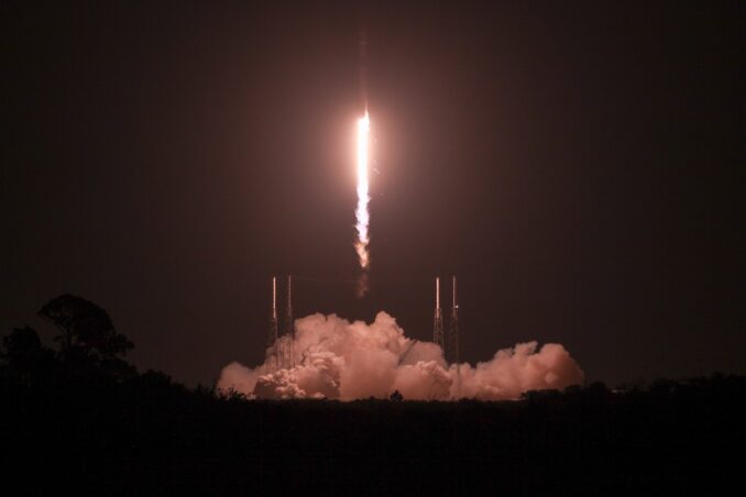 SpaceX's Falcon 9 rocket lifts off with the Amazonas Nexus communications satellite. Credit: Stephen Clark / Spaceflight Now