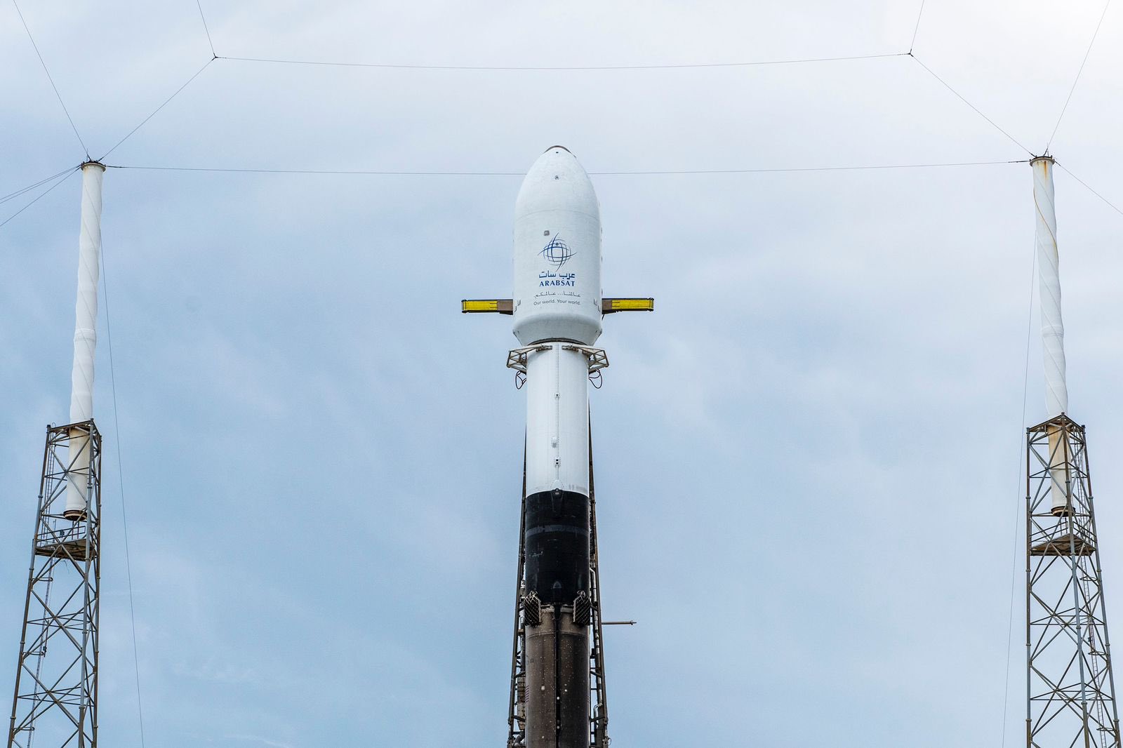 Dėl blogų oro sąlygų SpaceX „Arabsat“ paleidimas atidedamas 24 valandomis – „Spaceflight Now“