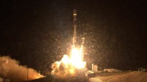 SpaceX Falcon 9 rocket launches 22 Starlink satellites from California ...