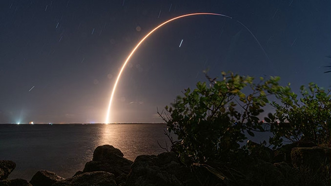 SpaceX lanza el cohete Falcon 9 desde Cabo Cañaveral en su vuelo número 18, un récord – Spaceflight Now