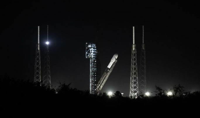 Lanzamiento del cohete SpaceX Falcon 9 desde Cabo Cañaveral con 23 ...