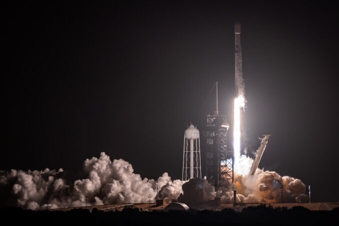 SpaceX reaches 19 flights with a Falcon 9 booster for a third time with ...