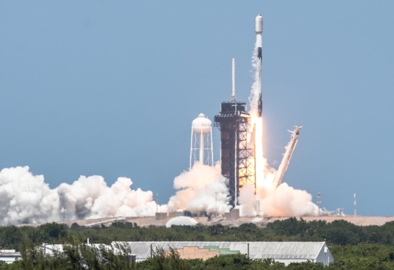 SpaceX breaks Space Shuttle pad record with Falcon 9 Starlink mission ...