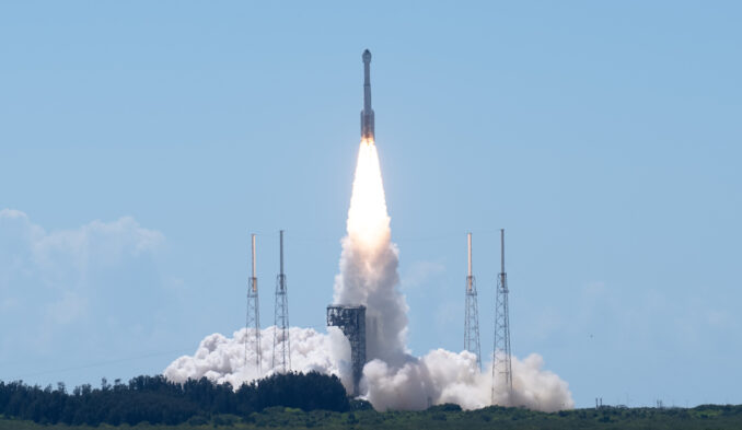 Boeing’s CST-100 Starliner launches atop a United Launch Alliance Atlas V rocket on the Crew Flight Test at 10:52 a.m. Eastern time on Wednesday, June 5, from Cape Canaveral Space Force Station in Florida. Image: Boeing/ Joey Jetton