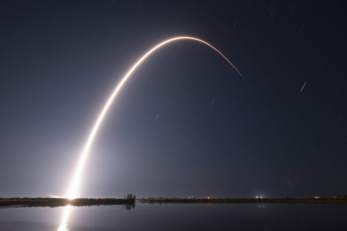 SpaceX launches Starlink satellites on Falcon 9 rocket from the Kennedy ...