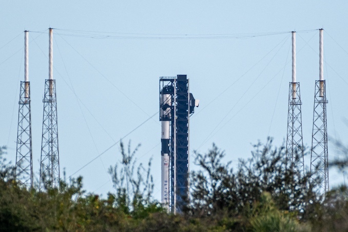 News from space Live coverage: SpaceX to launch first Starlink deployment mission since problem strikes satellite