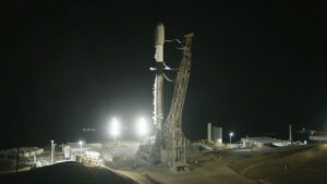 West Coast SpaceX Falcon 9 mission launches 25 Starlink satellites ...